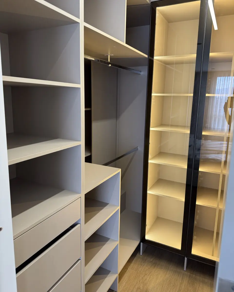 Closet a la medida en madera